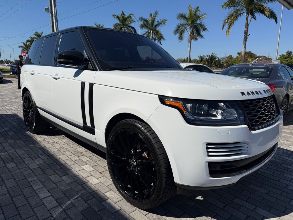 2016 Land Rover Range Rover Image 1