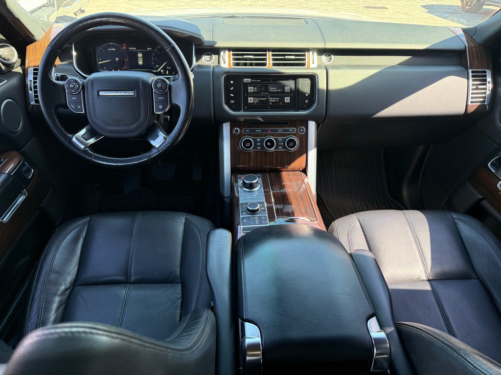 2016 Land Rover Range Rover Image 11