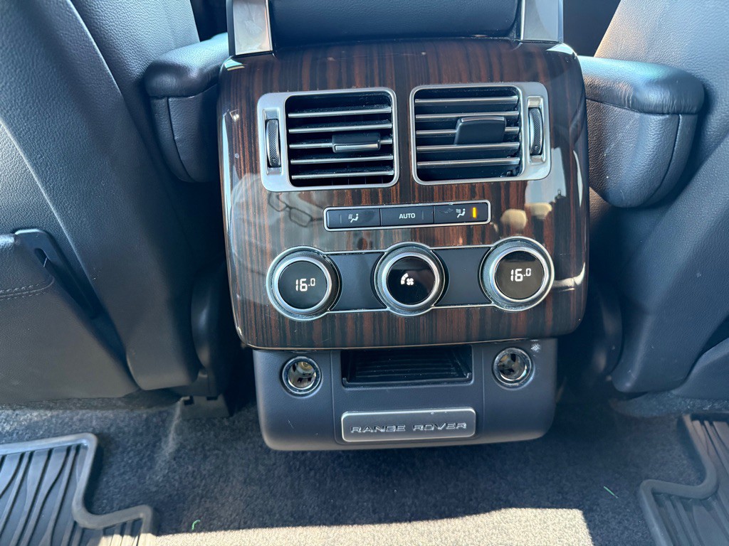 2016 Land Rover Range Rover Image 29