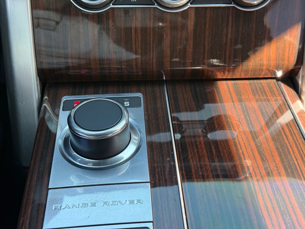 2016 Land Rover Range Rover Image 20
