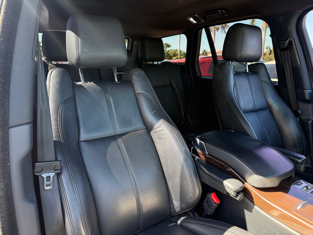 2016 Land Rover Range Rover Image 31