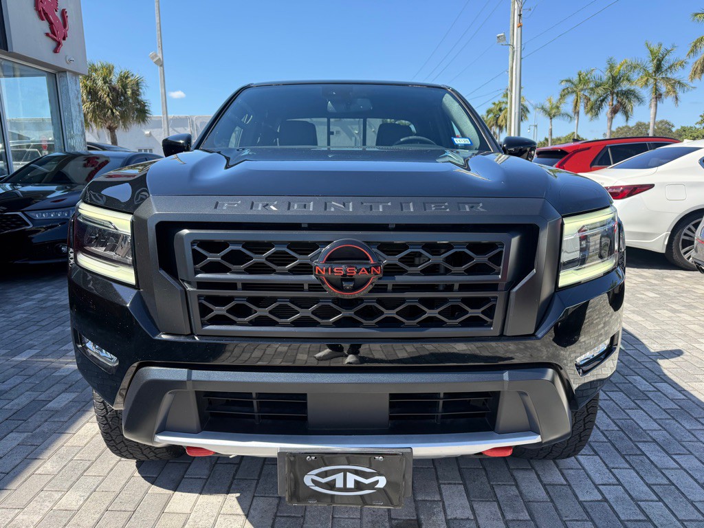 2022 Nissan Frontier Image 2