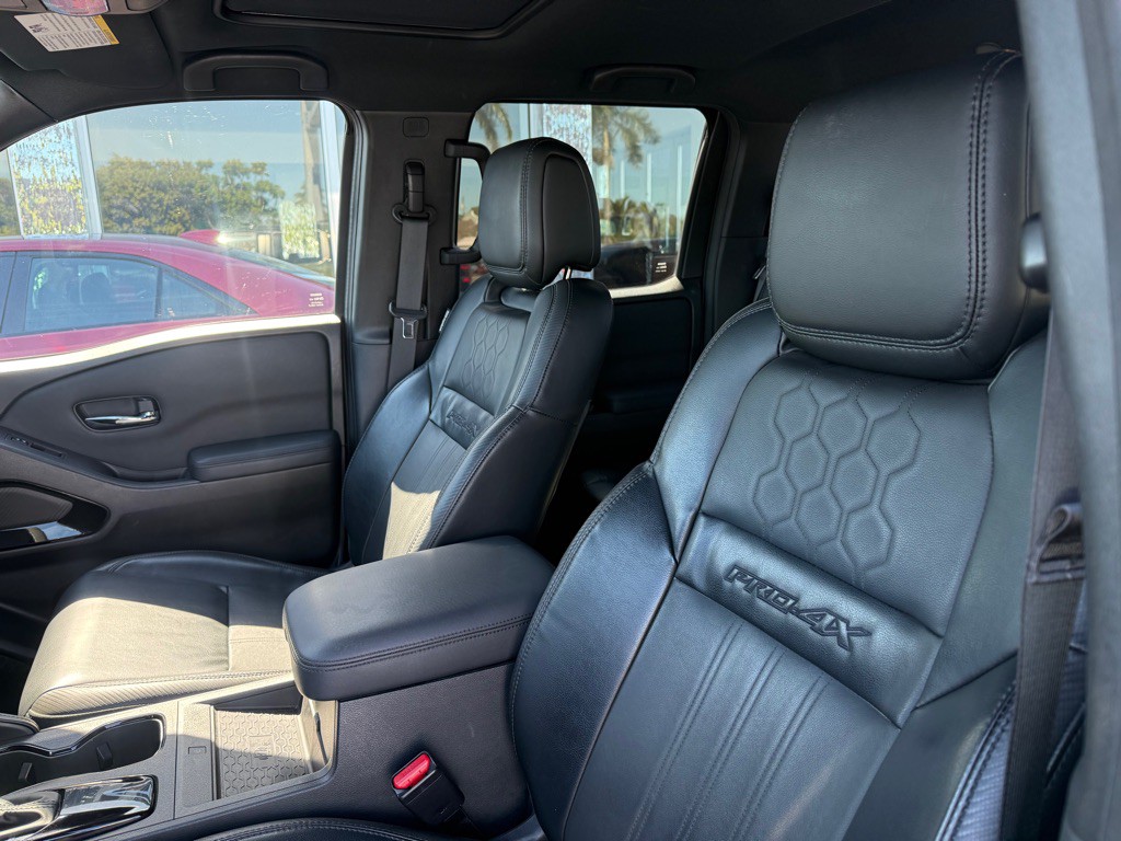 2022 Nissan Frontier Image 28