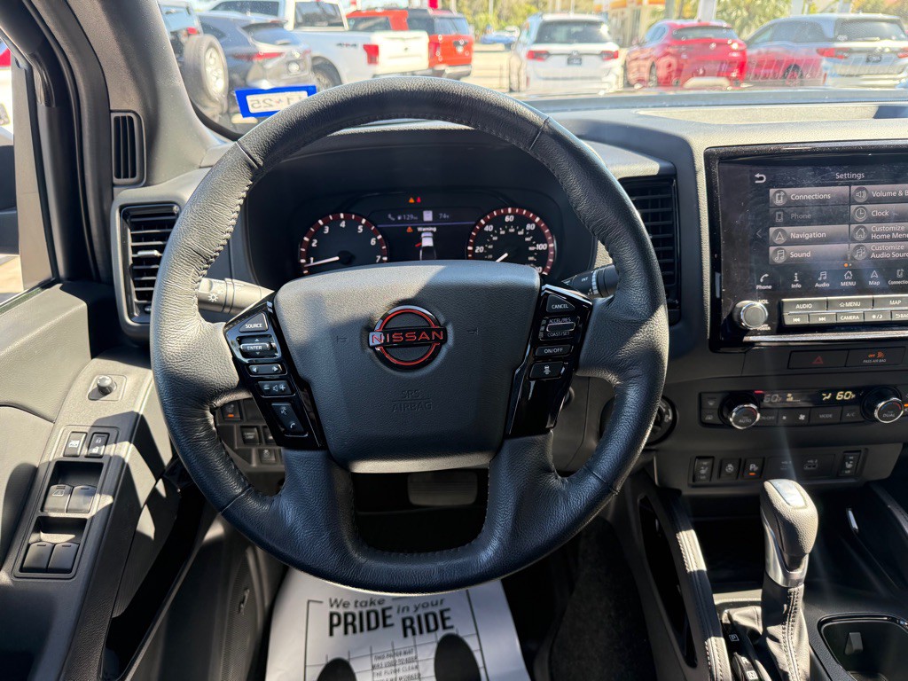 2022 Nissan Frontier Image 13