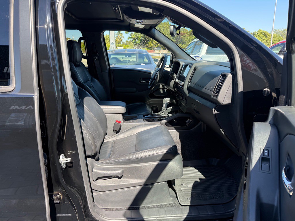 2022 Nissan Frontier Image 32