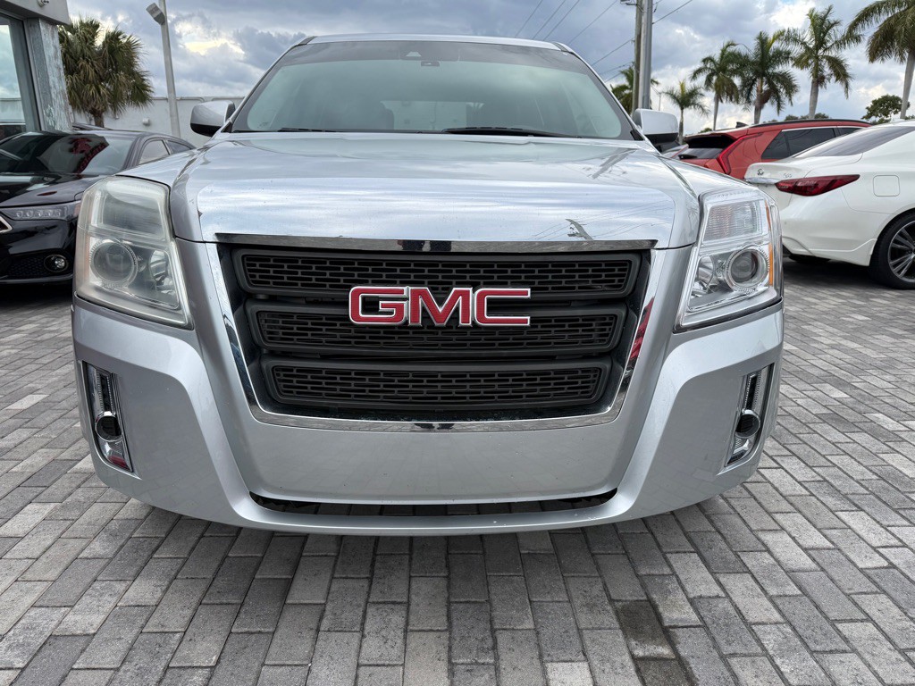 2015 GMC Terrain Image 2
