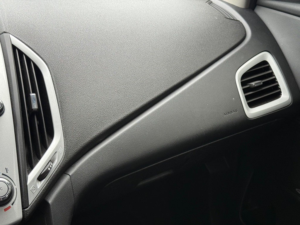 2015 GMC Terrain Image 28