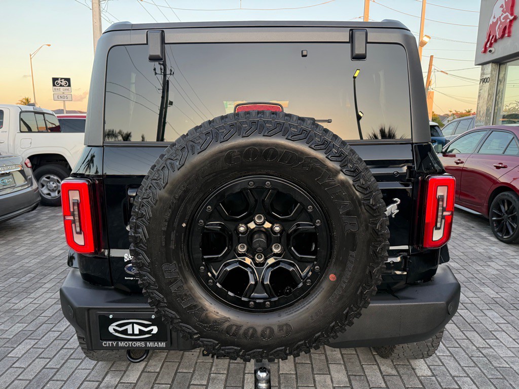 2022 Ford Bronco Image 6