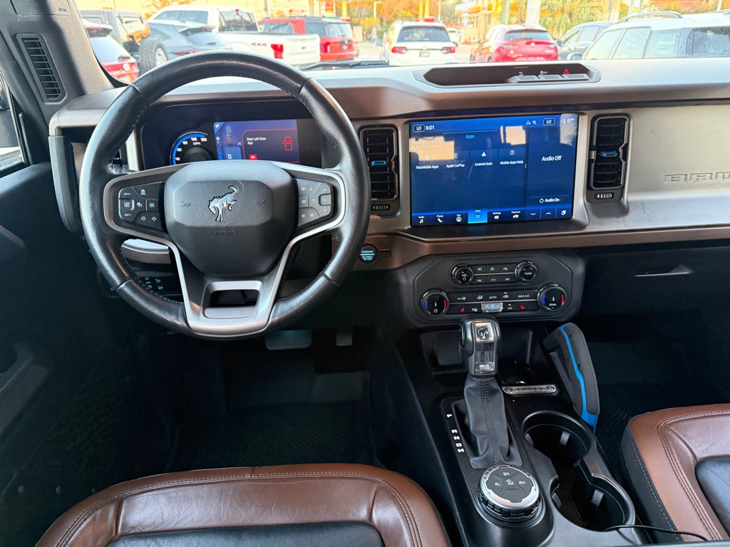 2022 Ford Bronco Image 12