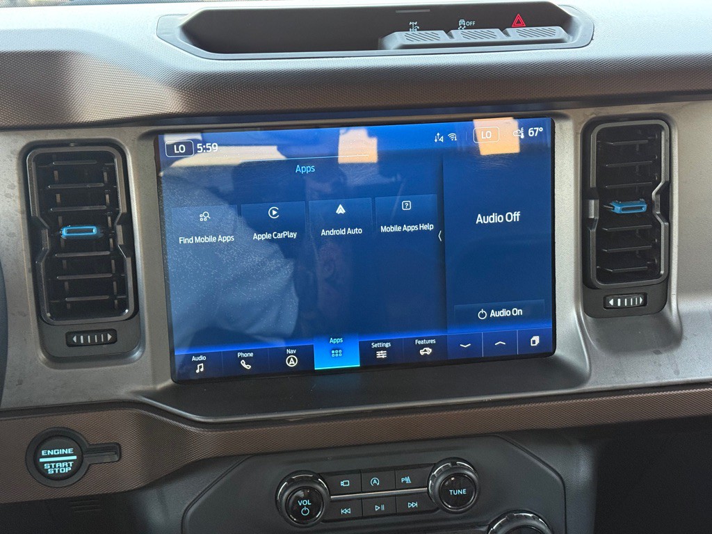 2022 Ford Bronco Image 18