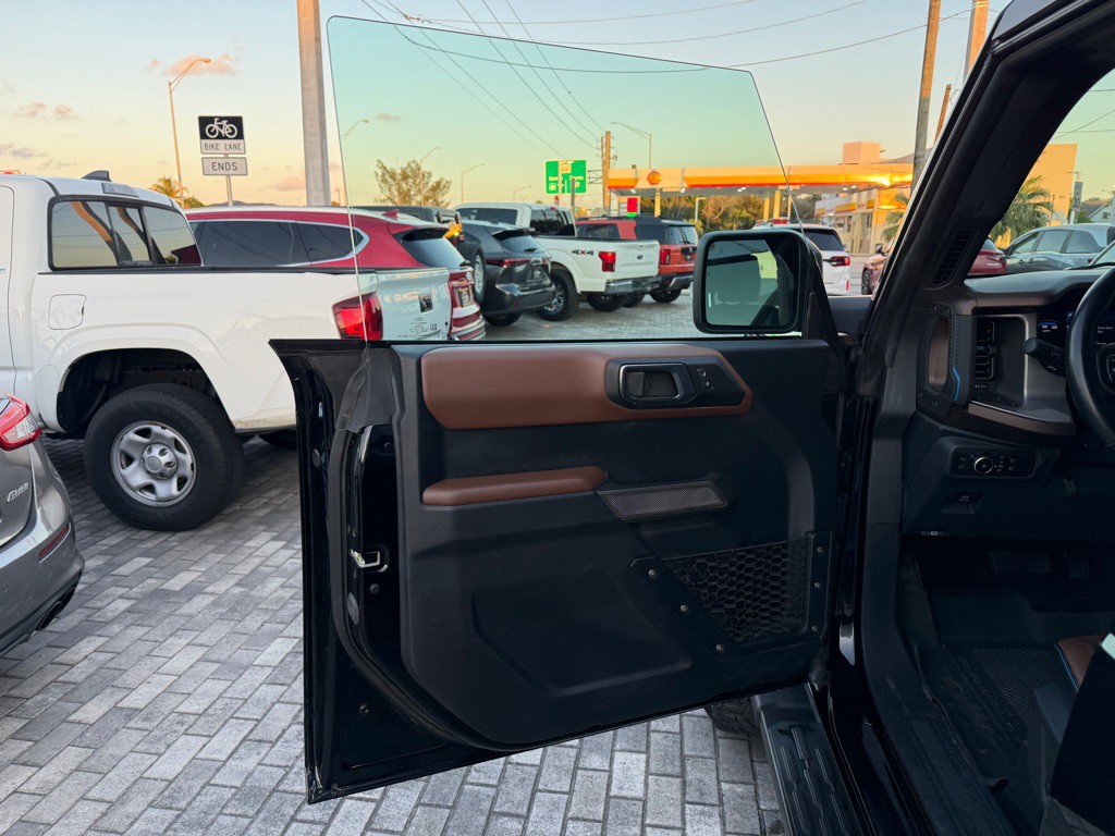 2022 Ford Bronco Image 27