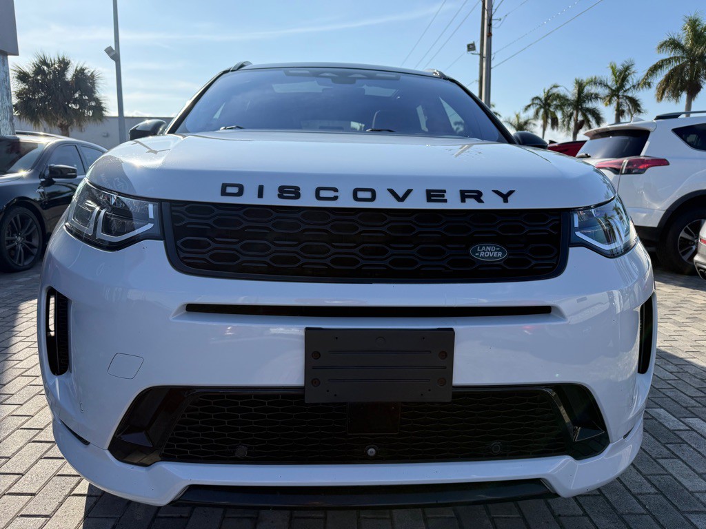 2021 Land Rover Discovery Sport Image 2