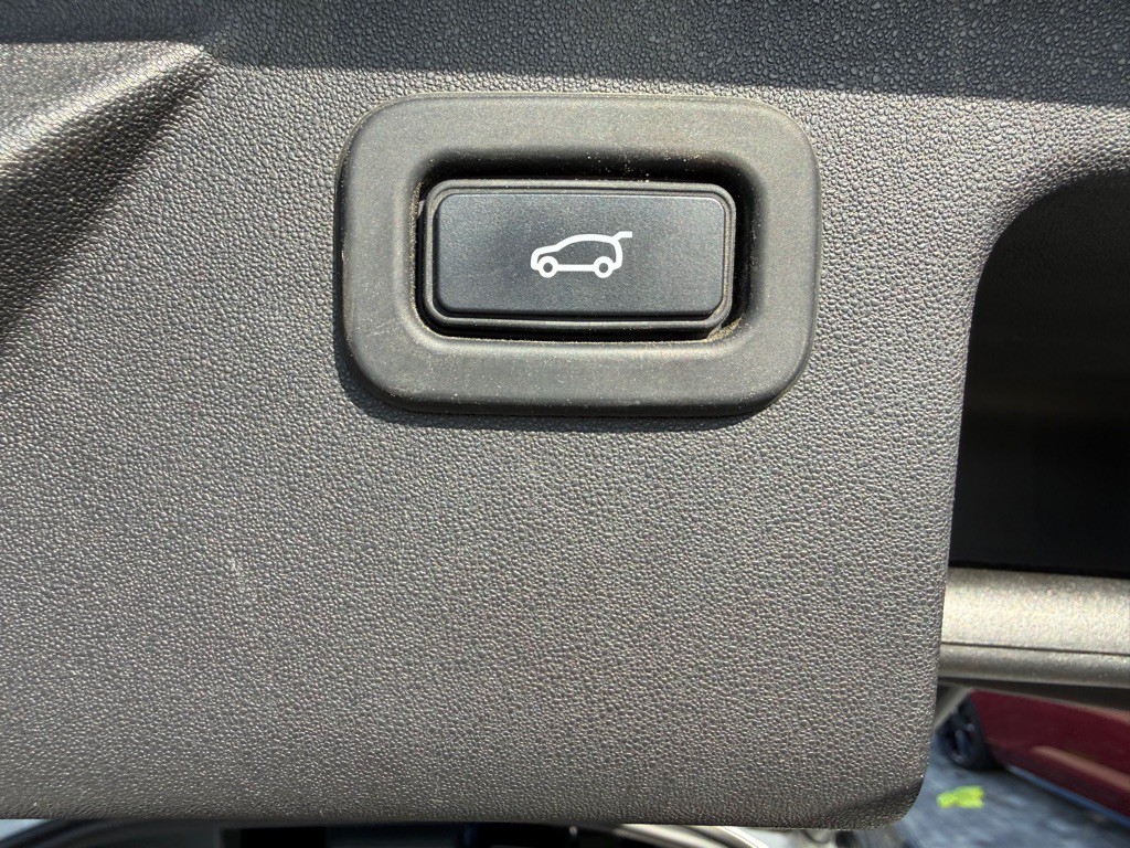 2021 Land Rover Discovery Sport Image 9