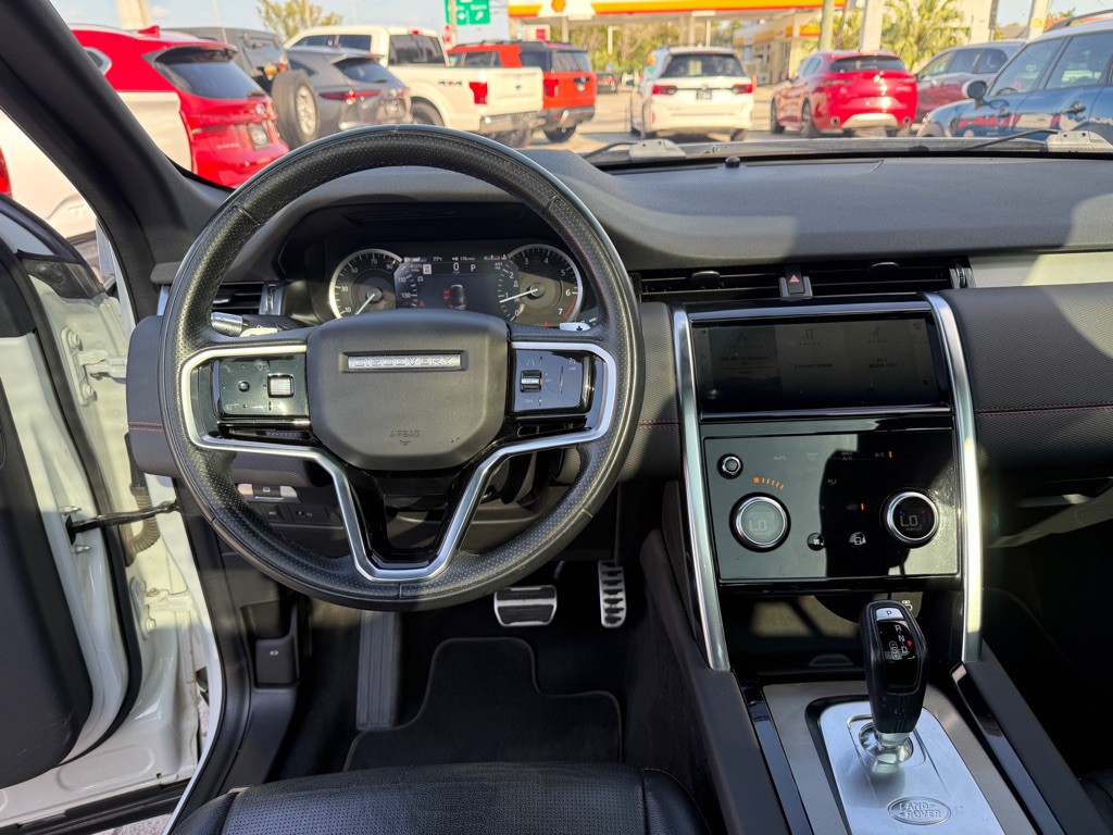 2021 Land Rover Discovery Sport Image 13