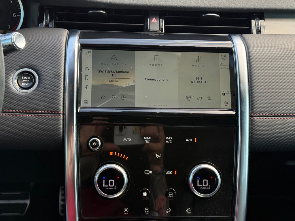 2021 Land Rover Discovery Sport Image 19