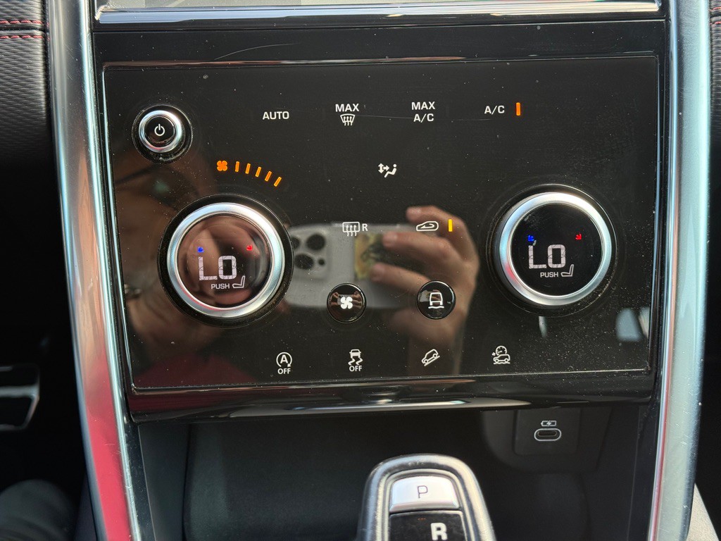 2021 Land Rover Discovery Sport Image 20