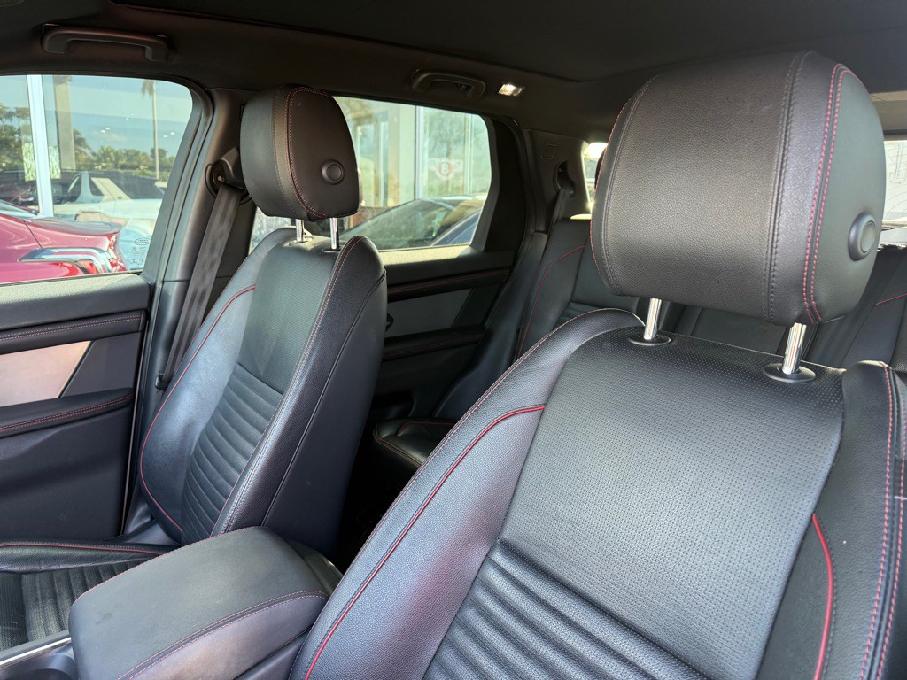 2021 Land Rover Discovery Sport Image 26
