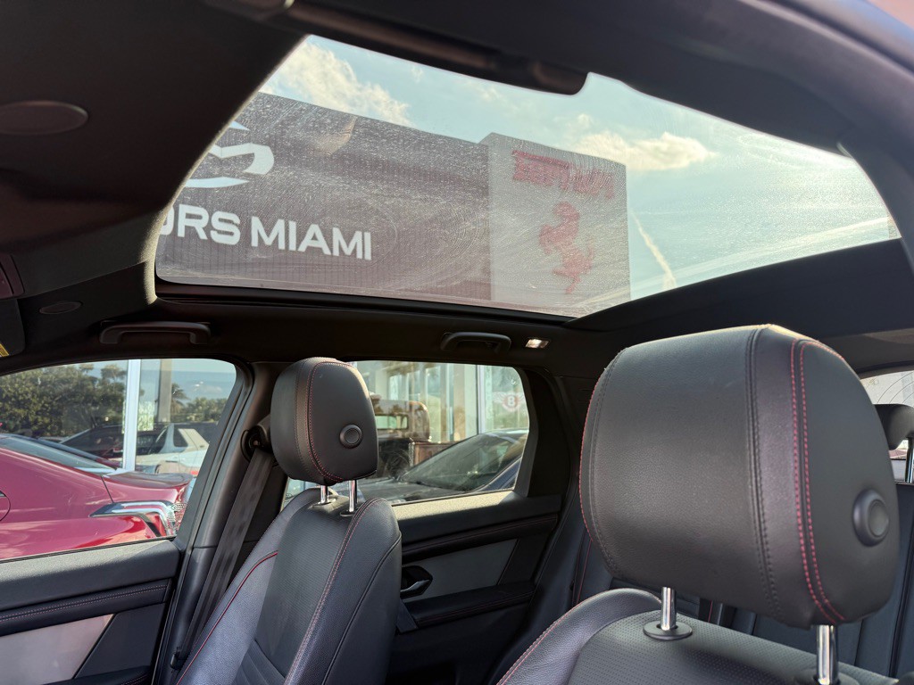 2021 Land Rover Discovery Sport Image 27