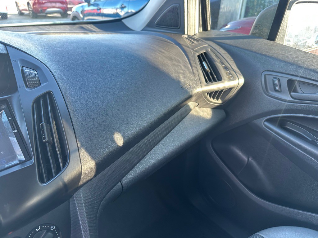 2015 Ford Transit Connect Image 16