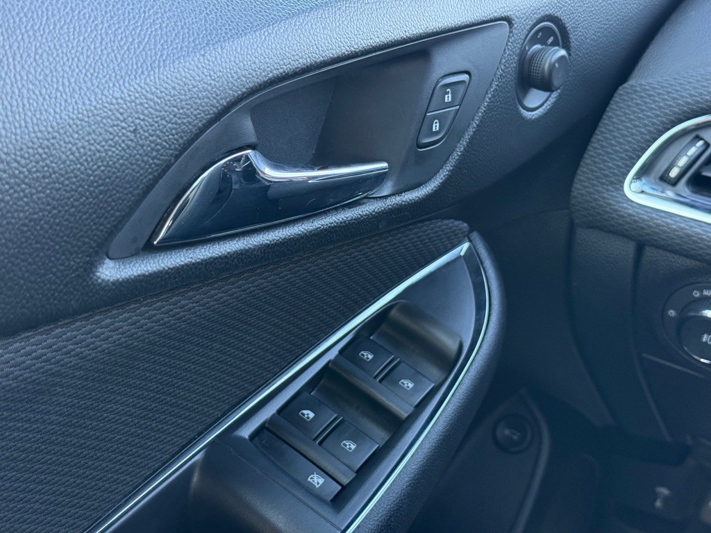 2019 Chevrolet Cruze Image 32