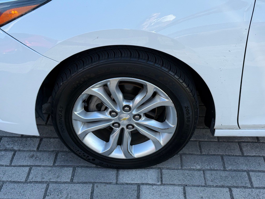 2019 Chevrolet Cruze Image 36