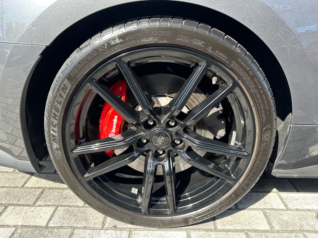 2021 Ford Mustang Image 34