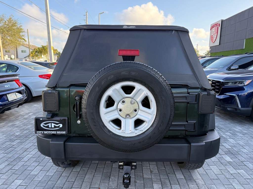 2010 Jeep Wrangler Unlimited Image 7