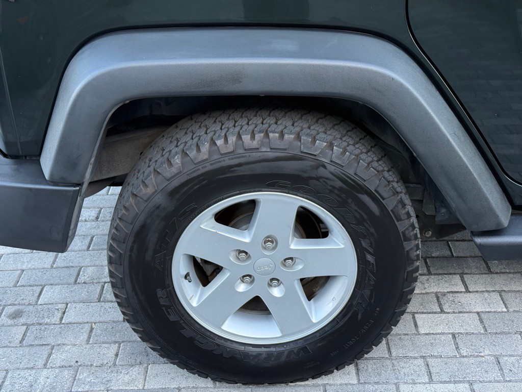 2010 Jeep Wrangler Unlimited Image 34