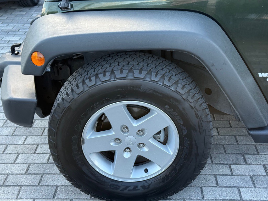 2010 Jeep Wrangler Unlimited Image 36