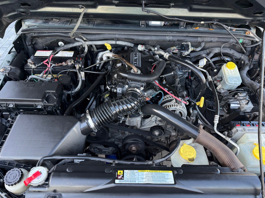 2010 Jeep Wrangler Unlimited Image 40