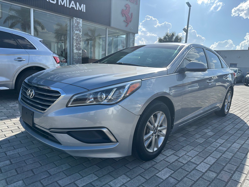 2017 Hyundai Sonata Image 3