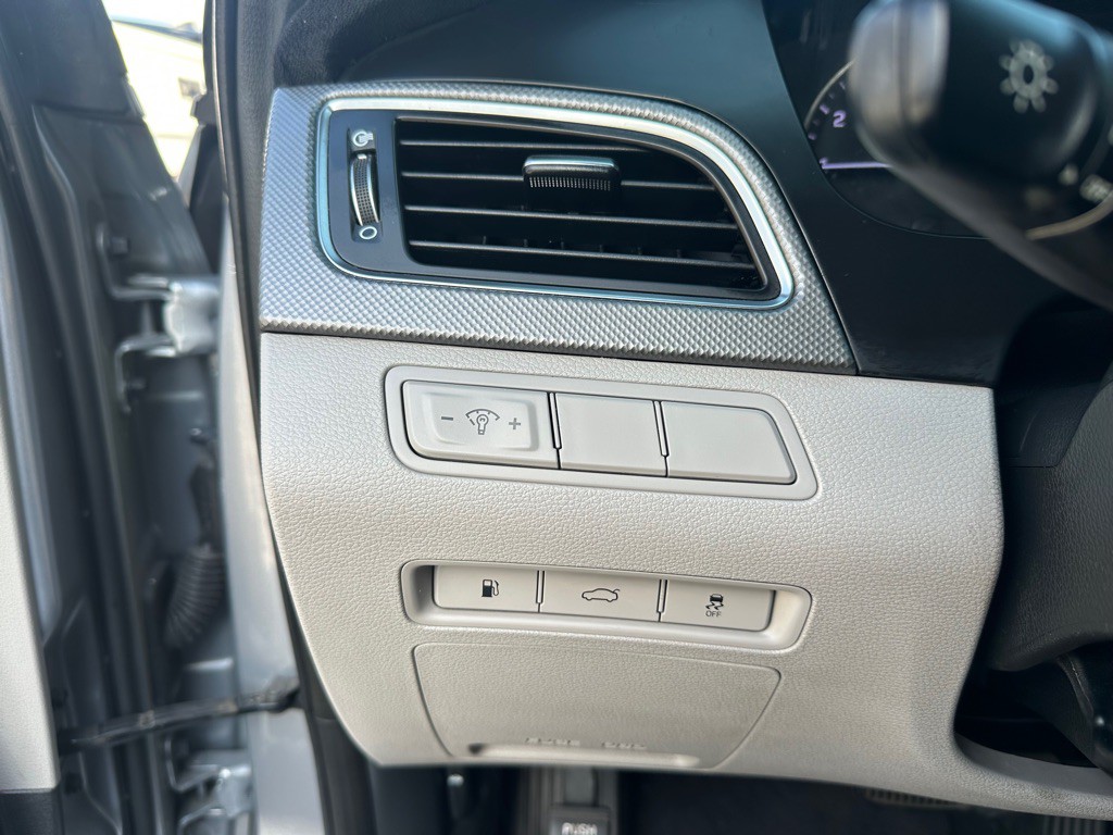 2017 Hyundai Sonata Image 13