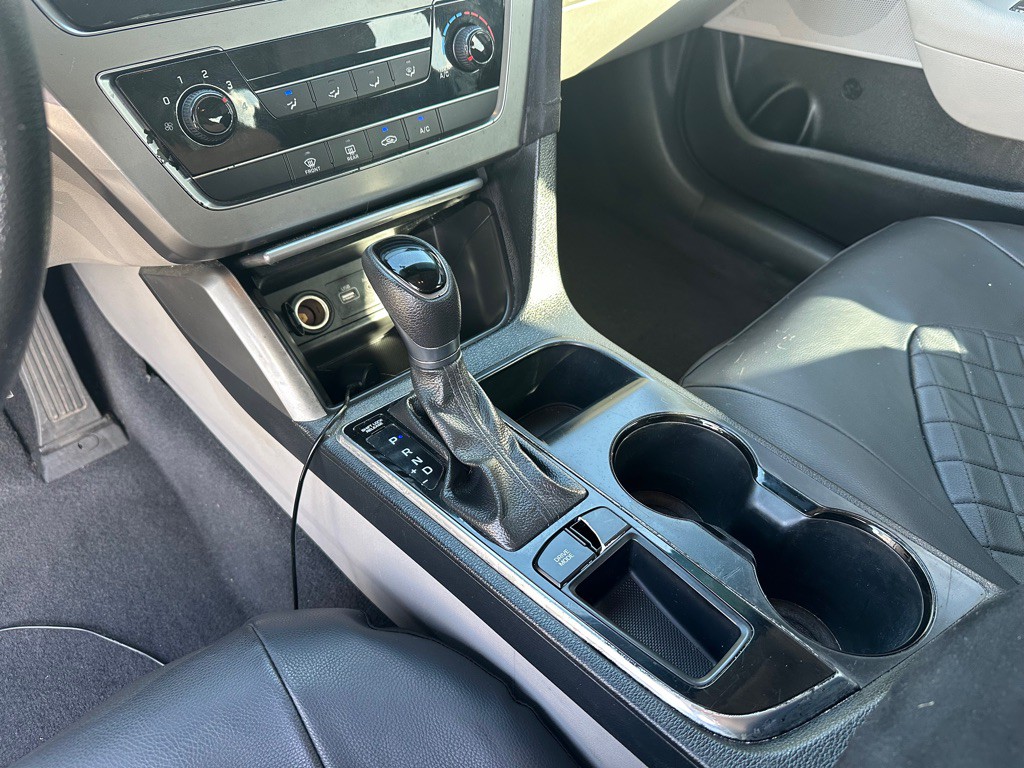 2017 Hyundai Sonata Image 16