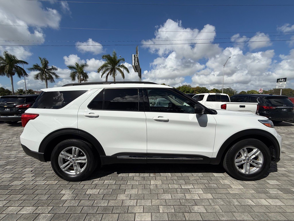 2023 Ford Explorer Image 8