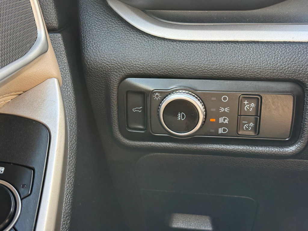 2023 Ford Explorer Image 21