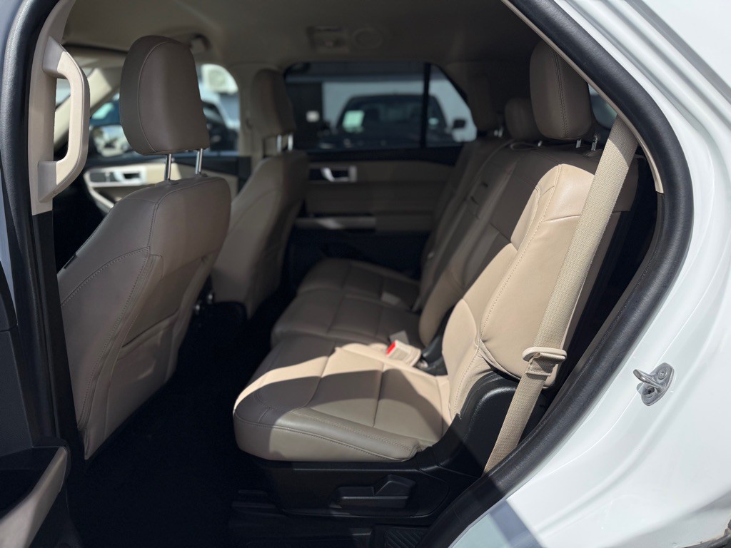 2023 Ford Explorer Image 32