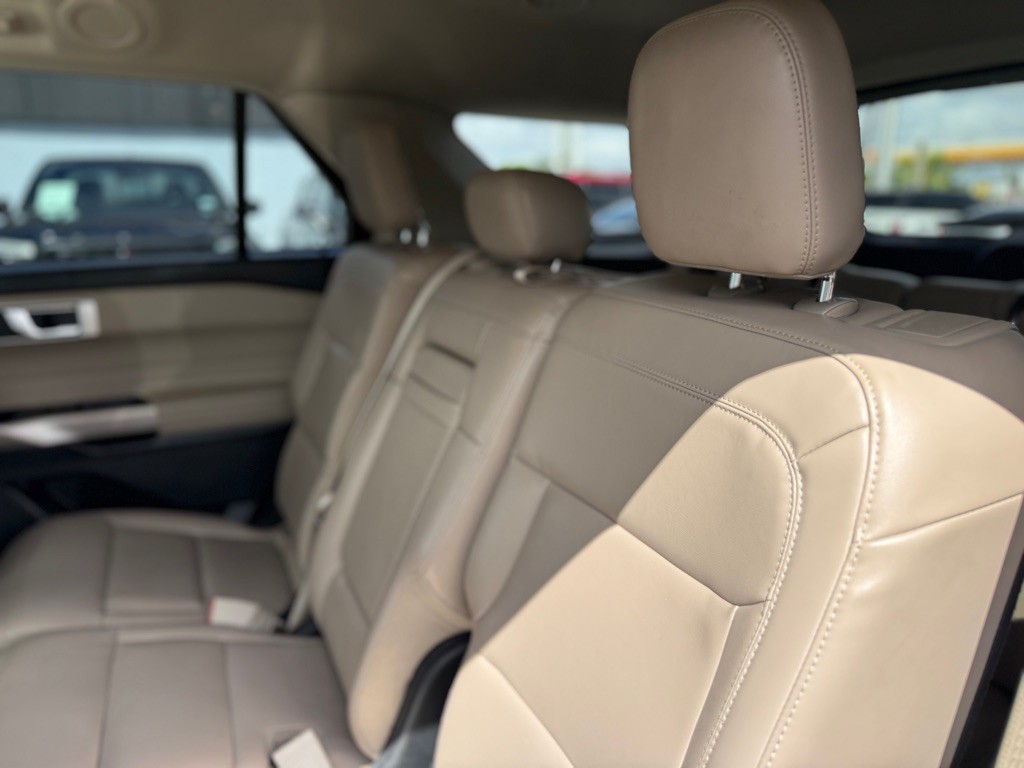 2023 Ford Explorer Image 33