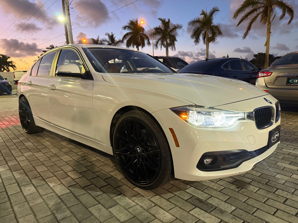 2018 BMW 3 Series Image 1