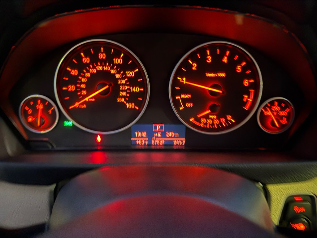 2018 BMW 3 Series Image 19