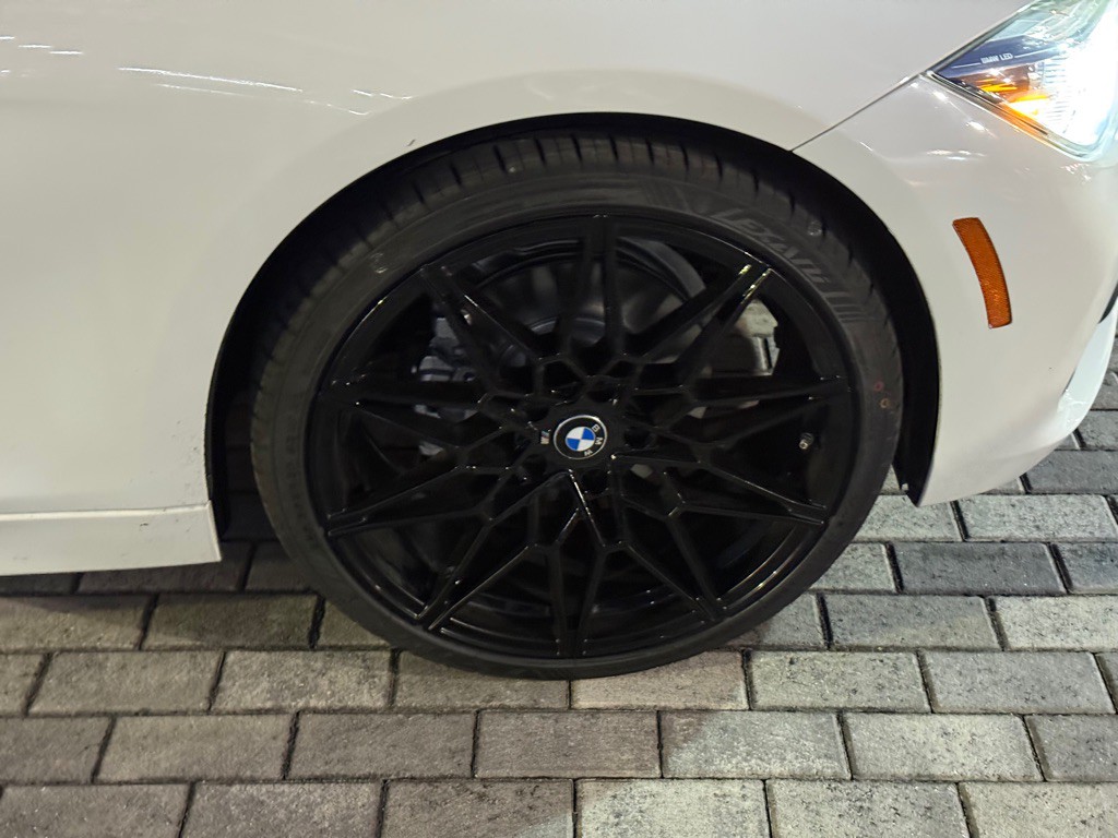 2018 BMW 3 Series Image 35