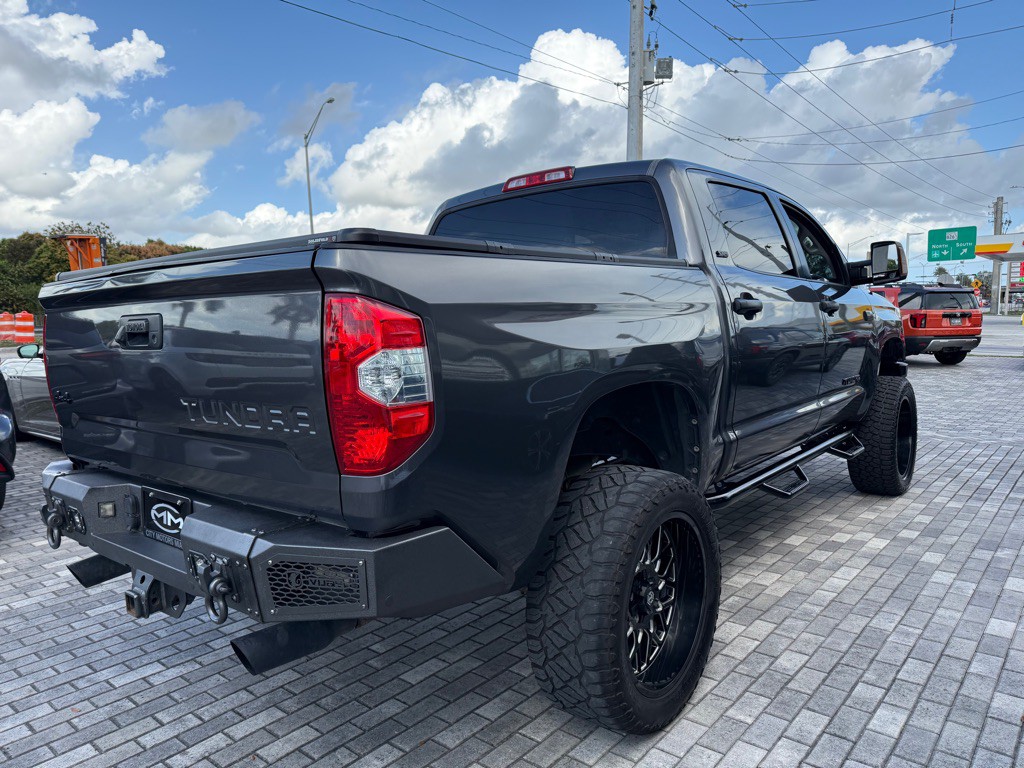 2018 Toyota Tundra Image 8