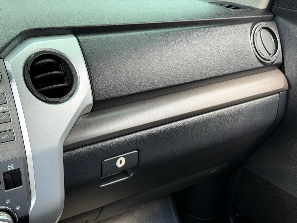 2018 Toyota Tundra Image 23