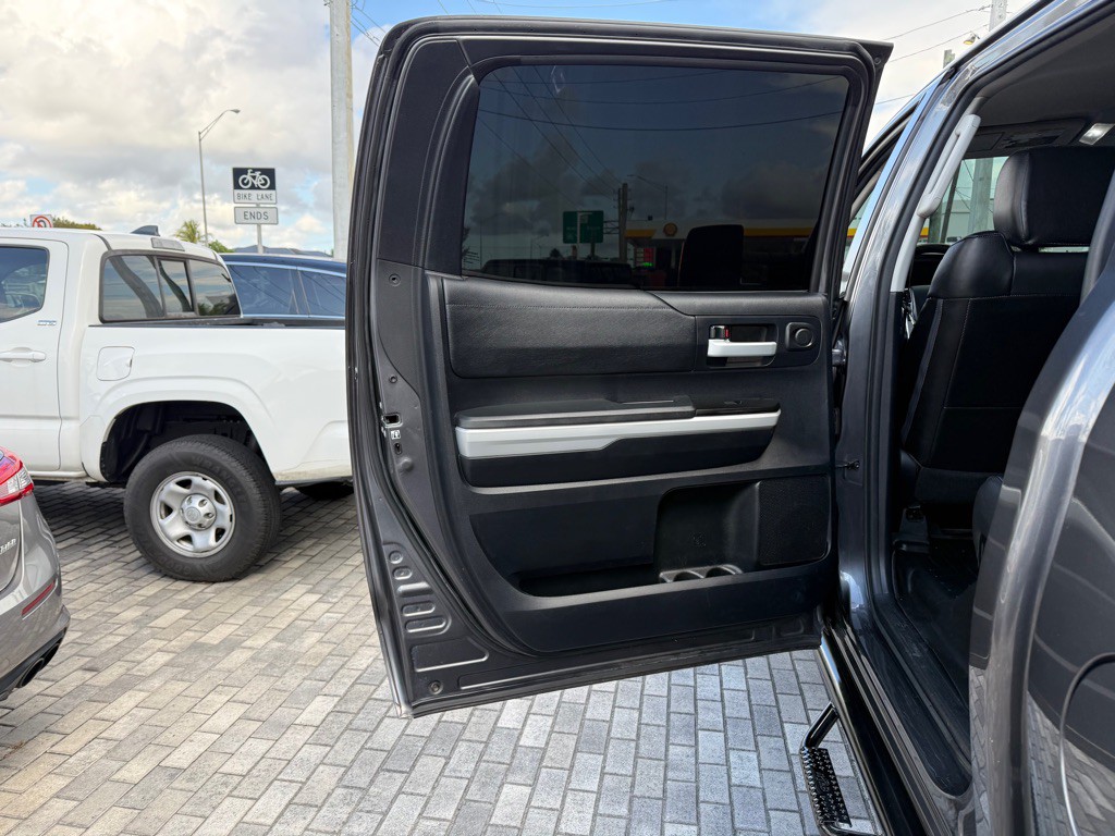 2018 Toyota Tundra Image 28