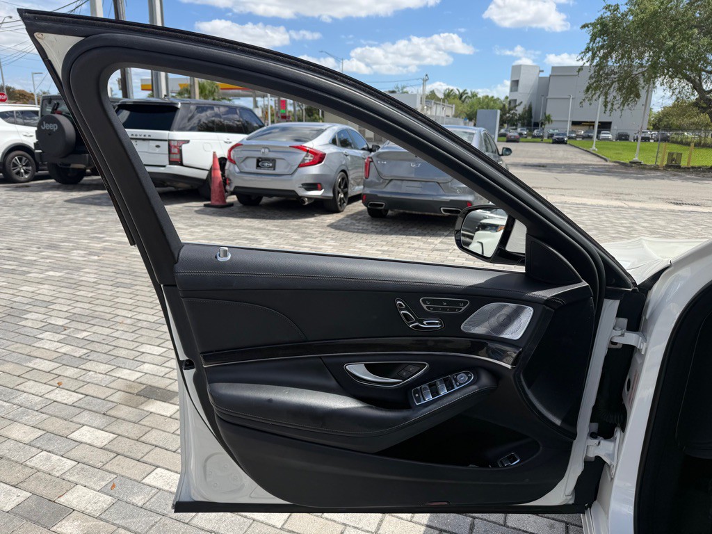 2020 Mercedes-Benz S-Class Image 17