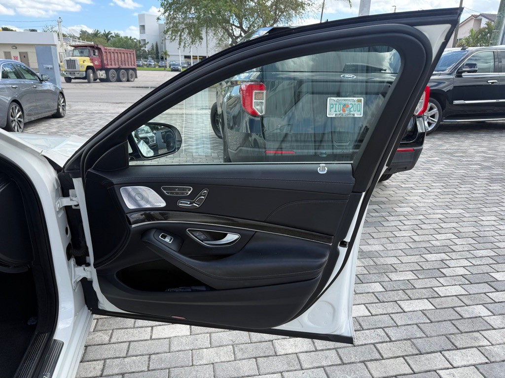 2020 Mercedes-Benz S-Class Image 22