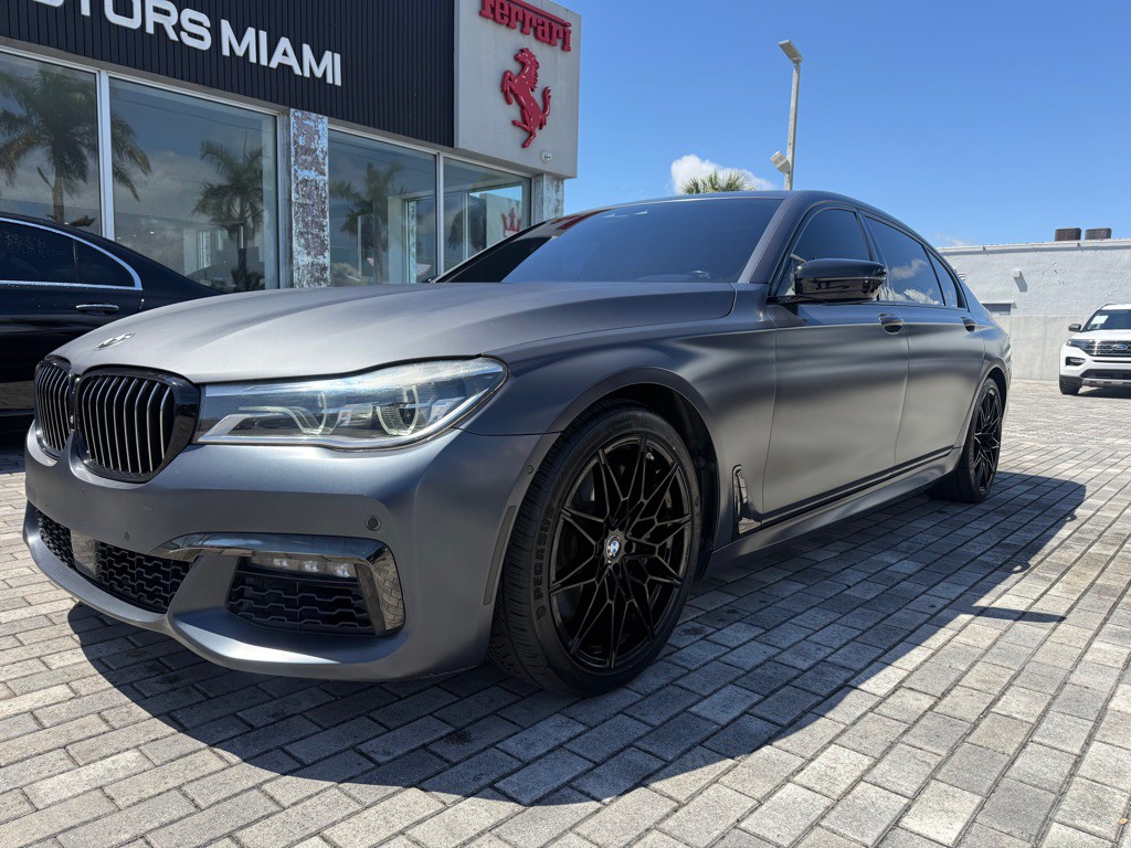 2017 BMW 7 Series Image 3