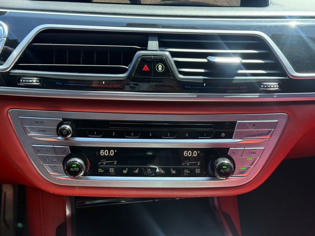 2017 BMW 7 Series Image 20