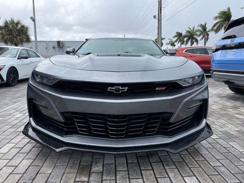 2021 Chevrolet Camaro Image 2