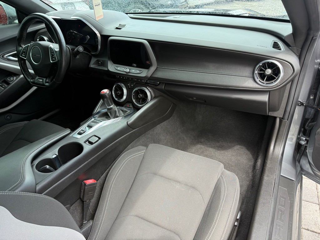 2021 Chevrolet Camaro Image 25