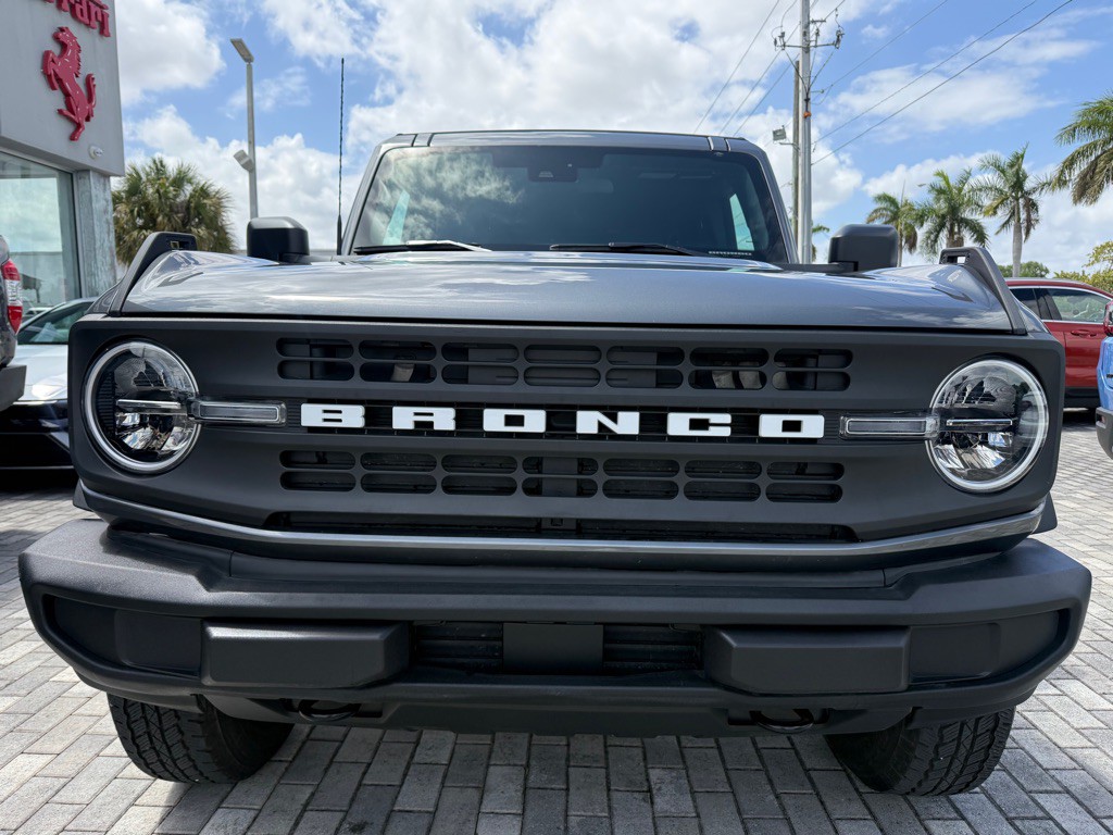 2025 Ford Bronco Image 2
